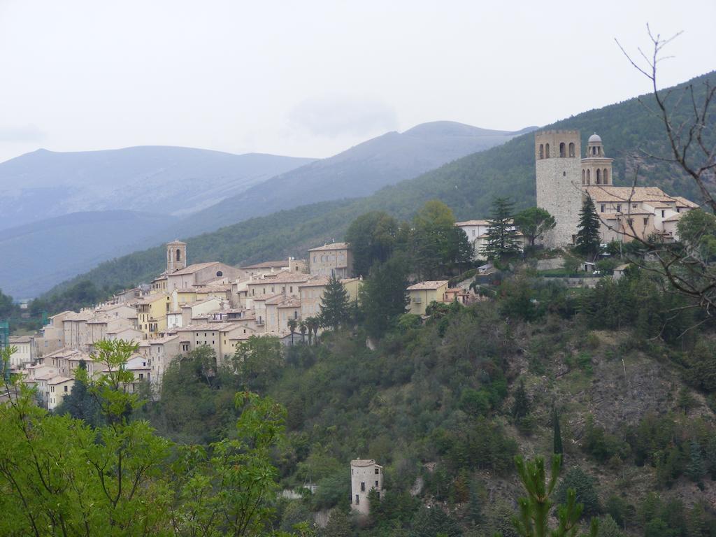 Bed & Breakfast La Gaggiaspina ノチェーラ・ウンブラ エクステリア 写真
